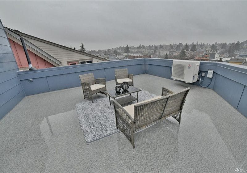 14_fremont_3810_roof_view_01.jpg